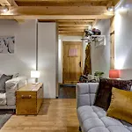 Chalet Tiki - Hot Tub & Sauna *