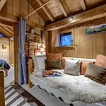 Chalet Tiki - Hot Tub & Sauna