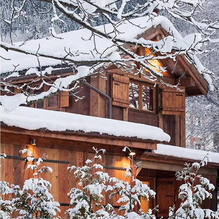 木屋 Tiki - Hot Tub & Sauna *